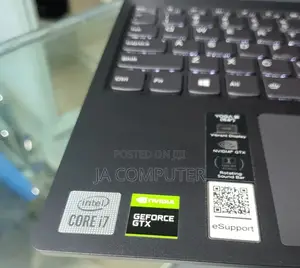 Photo - New Laptop Lenovo ThinkPad Yoga 16GB Intel Core I7 SSD 512GB