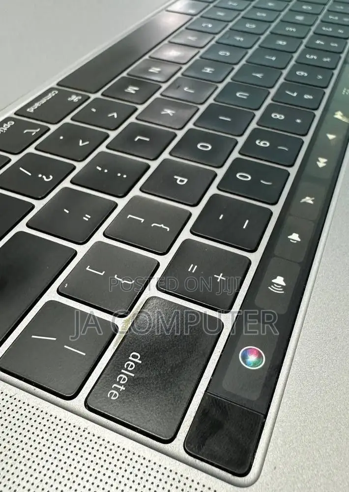 New Laptop Apple MacBook Pro 2019 32GB Intel Core I9 SSD 1T
