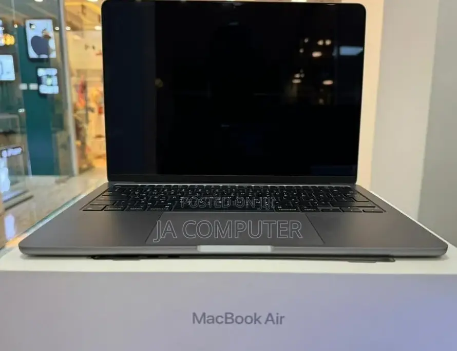 New Laptop Apple MacBook Air 2022 M2 8GB Apple M2 SSD 512GB
