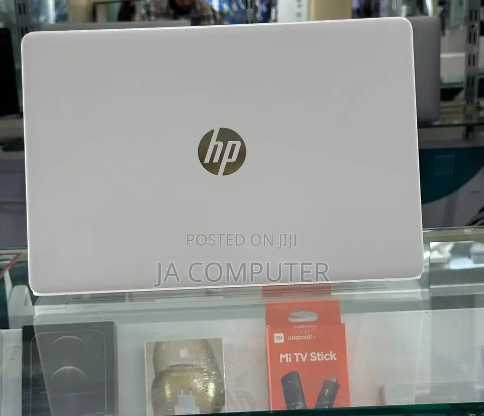 New Laptop HP Stream Notebook 8GB AMD Ryzen 5 SSD 256GB