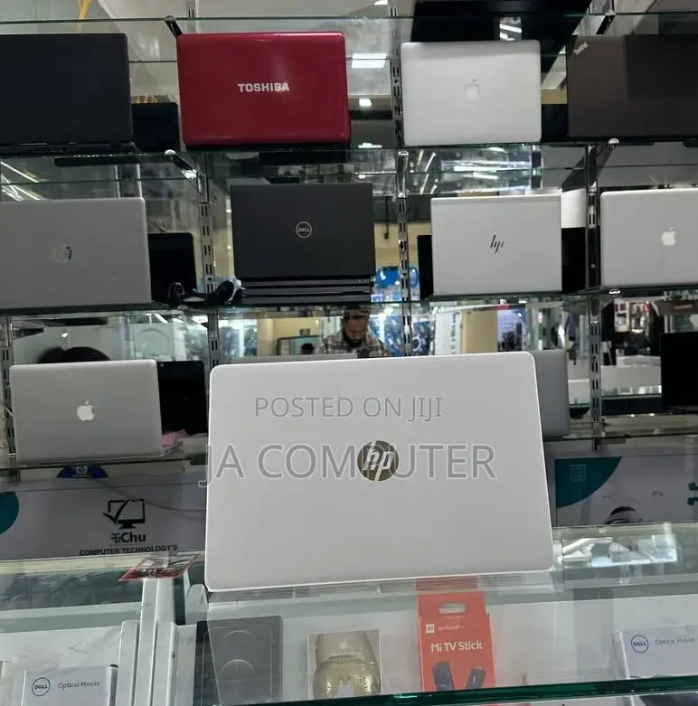 New Laptop HP Stream Notebook 8GB AMD Ryzen 5 SSD 256GB