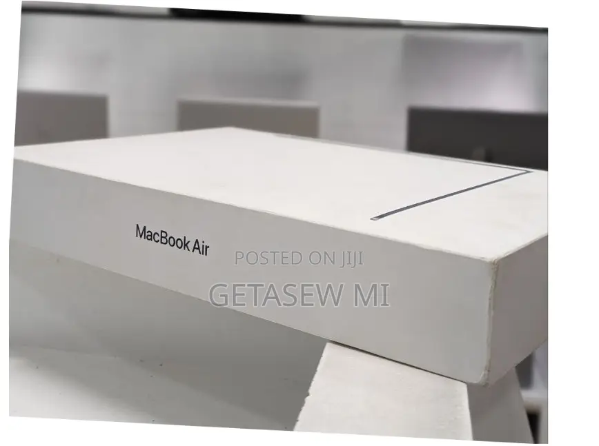 New Laptop Apple MacBook Air 2020 M1 8GB Apple M1 SSD 256GB