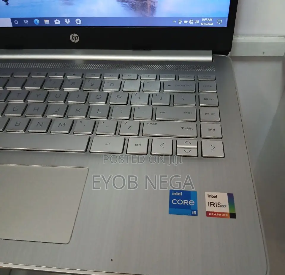 New Laptop HP Pavilion 15 8GB Intel Core i5 SSD 512GB