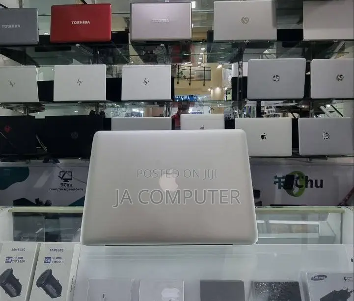 New Laptop Apple MacBook Pro 2012 8GB Intel Core I5 SSD 256GB