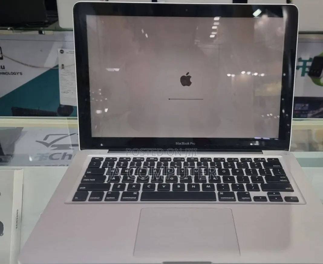 New Laptop Apple MacBook Pro 2012 8GB Intel Core I5 SSD 256GB