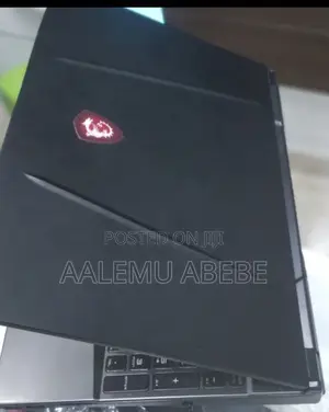 New Laptop MSI GP75 Leopard 16GB Intel Core I7 SSD 512GB