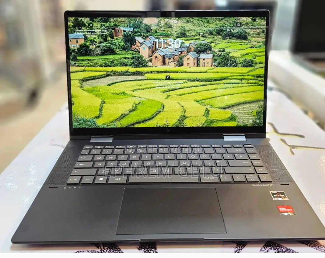 New Laptop HP Envy X360 8GB AMD Ryzen 5 SSD 512GB
