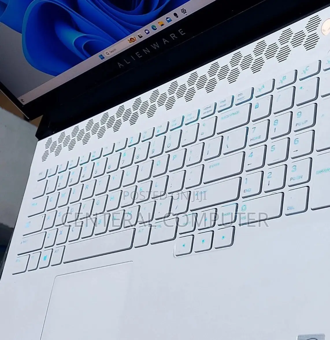New Laptop Alienware Area-51m 16GB Intel Core I7 SSD 512GB