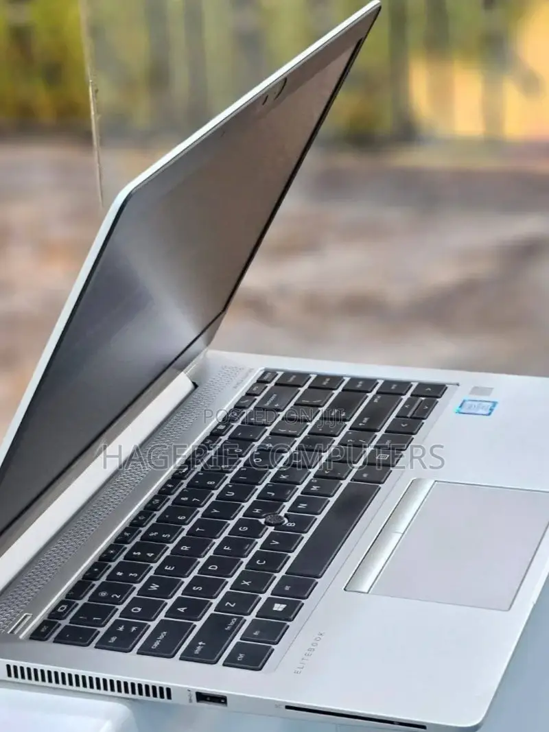 New Laptop HP EliteBook 830 G5 8GB Intel Core I5 SSD 256GB