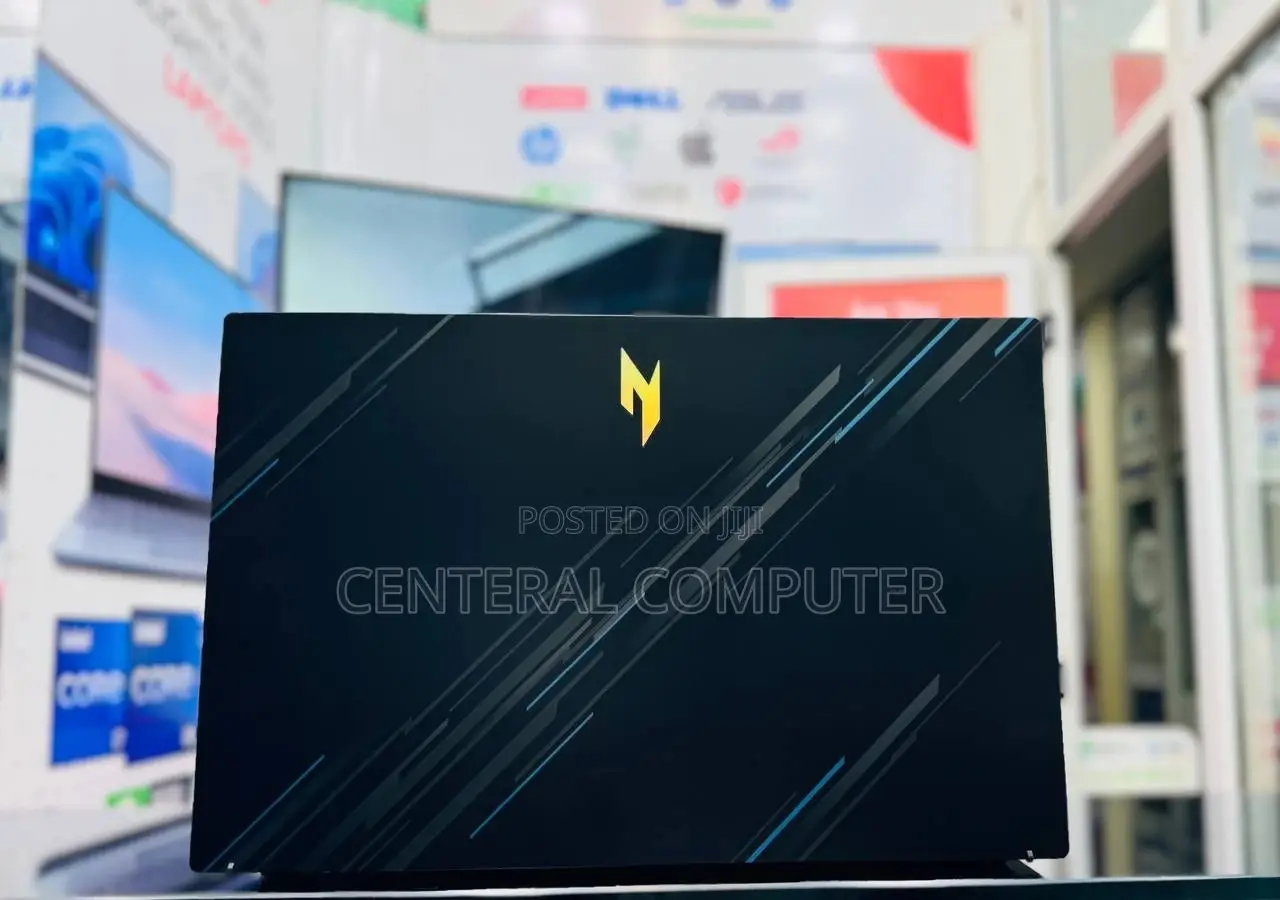 New Laptop Acer Aspire V3-372t 16GB Intel Core I5 SSD 512GB