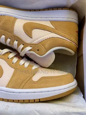 High Master Quality Luxurious Nike Air Jordan 1 Low Cut Shoe