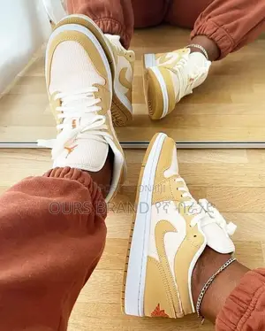 High Master Quality Luxurious Nike Air Jordan 1 Low Cut Shoe