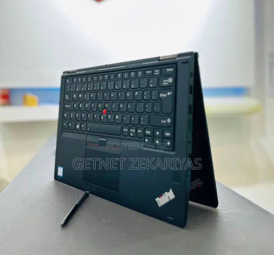 New Laptop Lenovo ThinkPad Yoga 370 8GB Intel Core I5 SSD 512GB