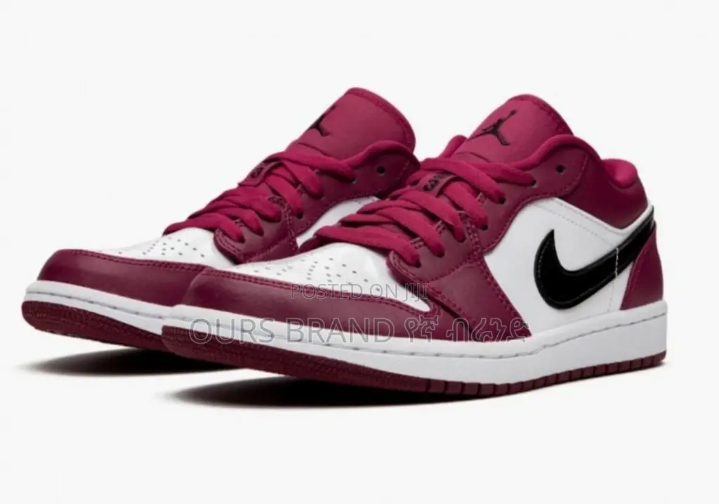High Master Quality Luxurious Nike Air Jordan 1 Low Cut Shoe