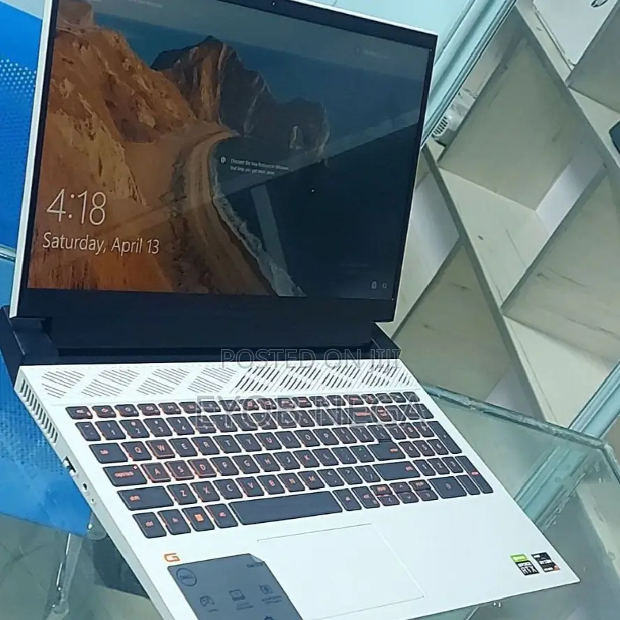 New Laptop Dell G15 5511 16GB AMD Ryzen 7 SSD 512GB