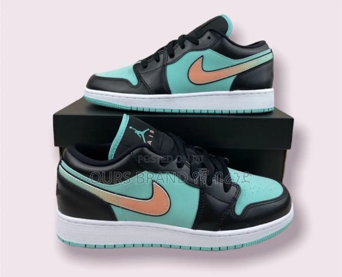 High Master Quality Luxurious Nike Air Jordan 1 Low Cut Shoe