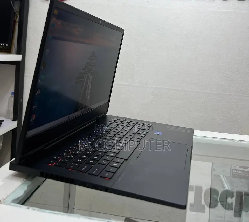 New Laptop HP Omen 16 16GB Intel Core I9 SSD 1T