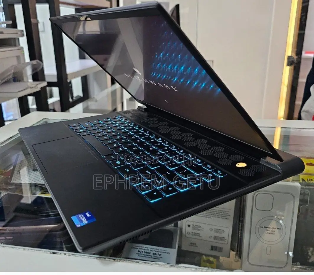 New Laptop Alienware Area-51m 16GB Intel Core I7 SSD 1T