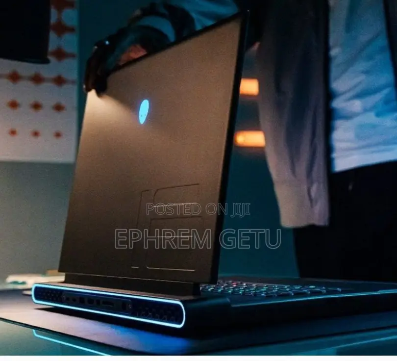 New Laptop Alienware Area-51m 16GB Intel Core I7 SSD 1T