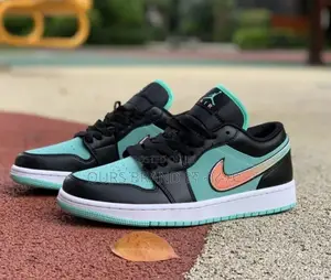 High Master Quality Luxurious Nike Air Jordan 1 Low Cut Shoe