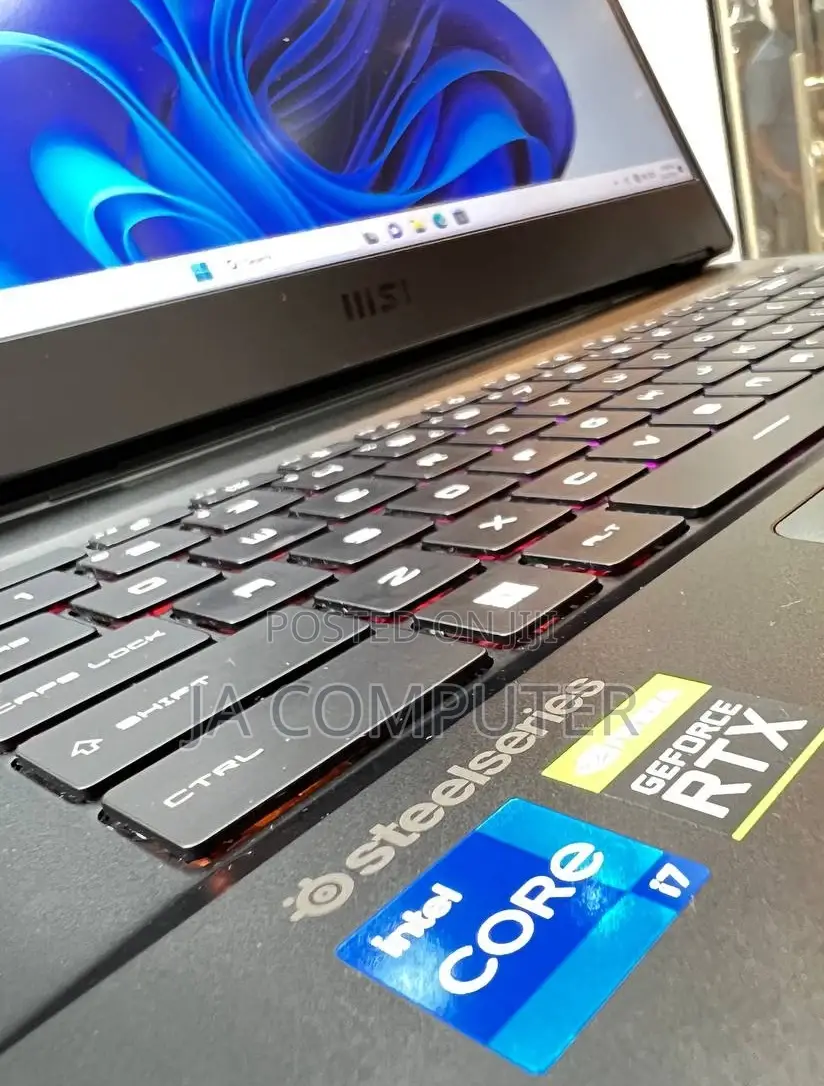 New Laptop MSI GP75 Leopard 16GB Intel Core I7 SSD 1T