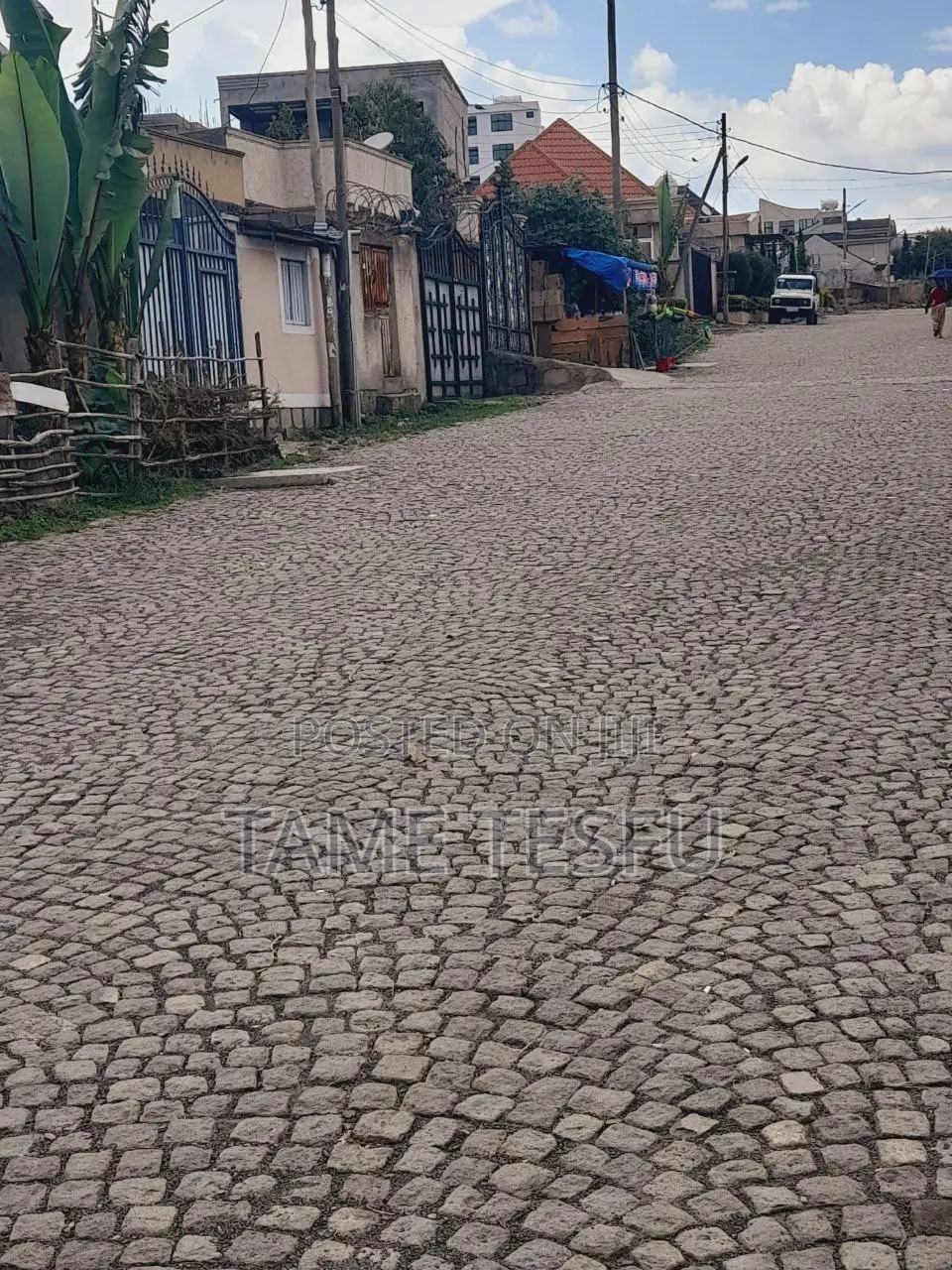 Furnished 3bdrm House in Summit, Bole for sale