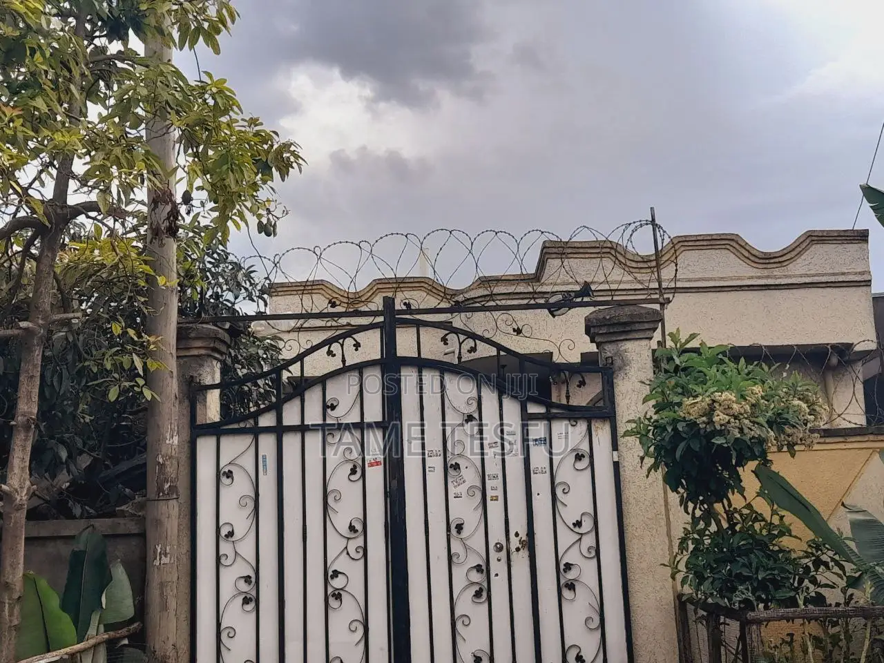 Furnished 3bdrm House in Summit, Bole for sale