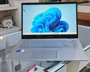 New Laptop Asus VivoBook Flip TP201SA 8GB Intel Core I5 SSD 512GB