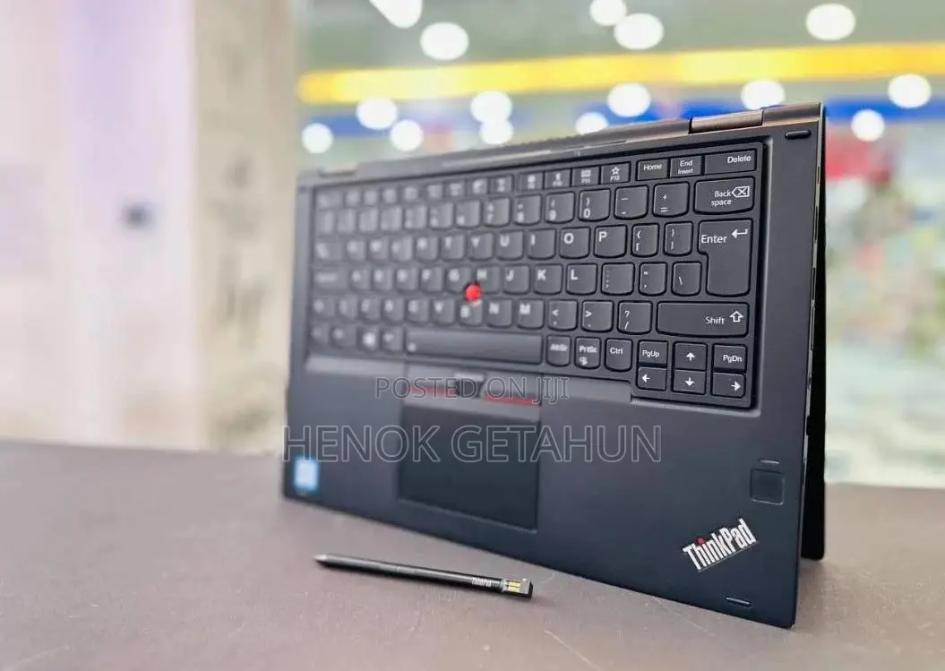 New Laptop Lenovo ThinkPad Yoga 370 8GB Intel Core i5 SSD 512GB