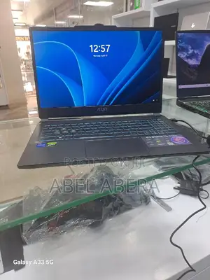 Photo - New Laptop MSI 8GB Intel Core I7 SSD 512GB