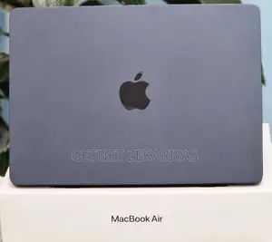 Photo - New Laptop Apple MacBook Air 2022 M2 8GB Apple M2 SSD 256GB