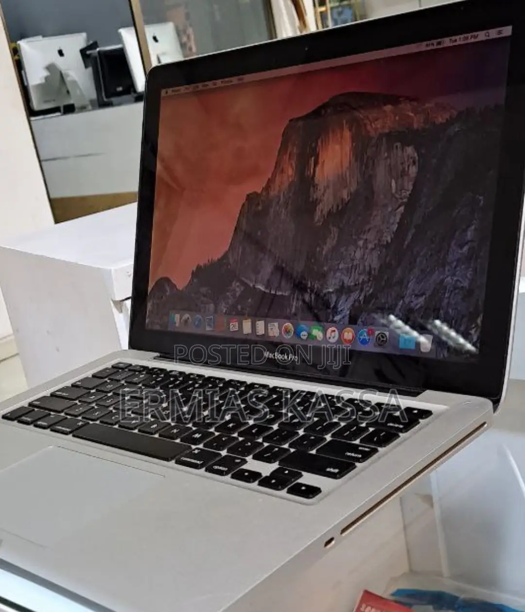 New Laptop Apple MacBook Pro 2012 8GB Intel Core 2 Quad HDD 320GB