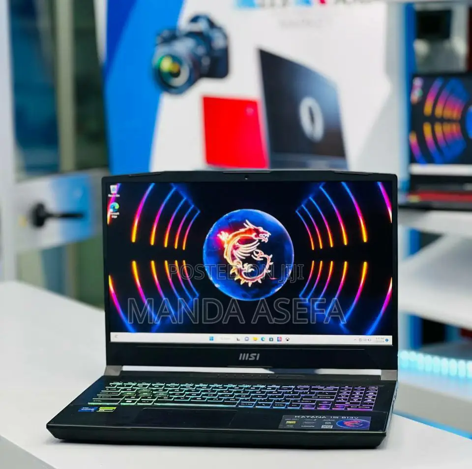 New Laptop MSI Katana 15 16GB Intel Core I7 SSD 512GB