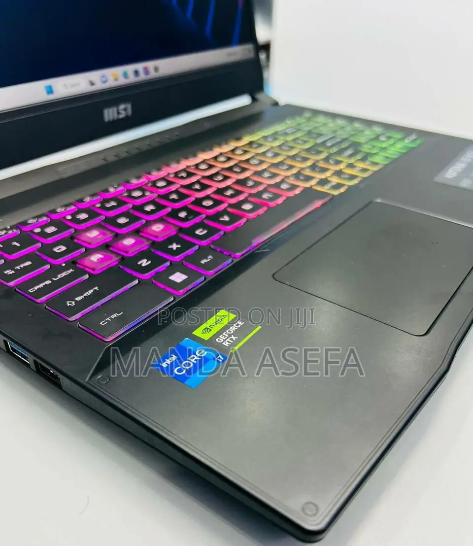 New Laptop MSI Katana 15 16GB Intel Core I7 SSD 512GB