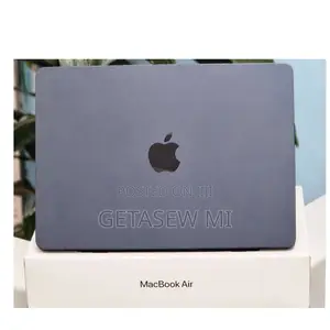 Photo - New Laptop Apple MacBook Air 2022 M2 8GB Apple M2 SSD 256GB