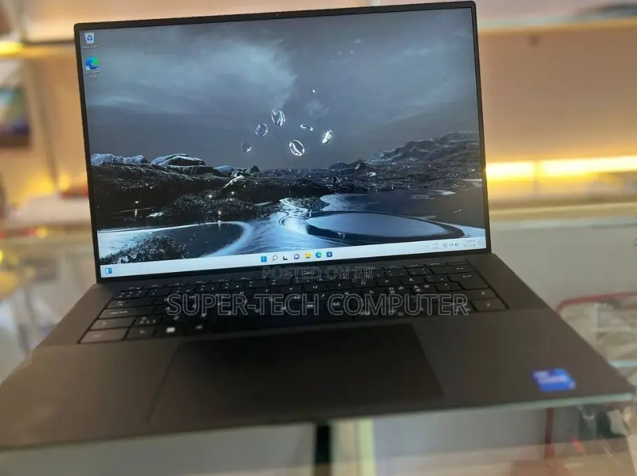 New Laptop Dell XPS 15 16GB Intel Core I7 SSD 512GB