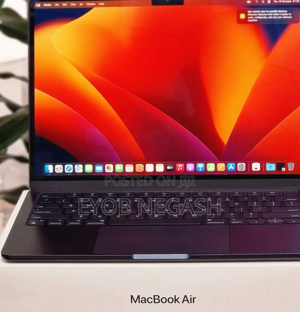 New Laptop Apple MacBook Air 2022 M2 8GB Apple M2 SSD 256GB