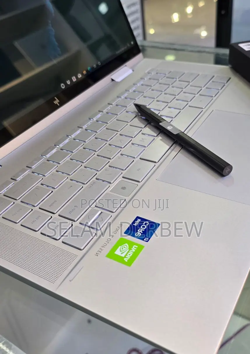 New Laptop HP Pavilion X360 16GB Intel Core I7 SSD 512GB