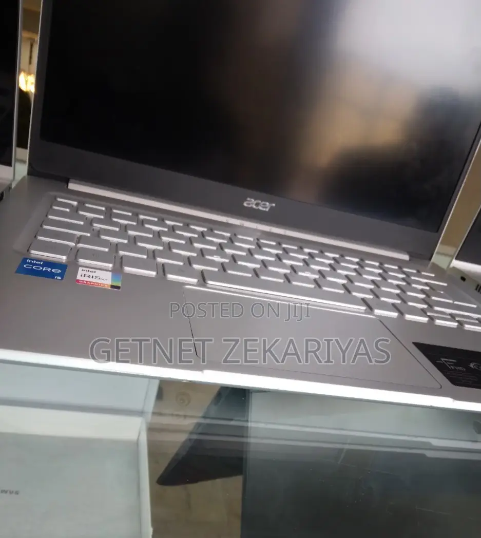 New Laptop Acer Swift 3 8GB Intel Core I5 SSD 512GB