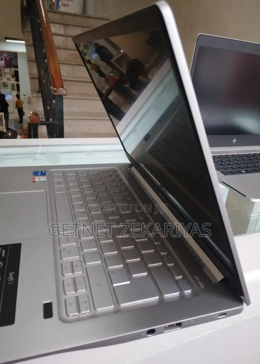 New Laptop Acer Swift 3 8GB Intel Core I5 SSD 512GB