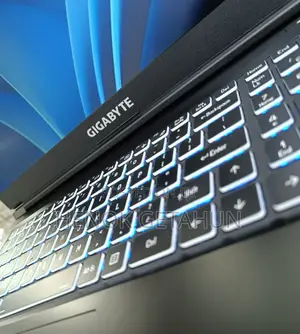 New Laptop Gigabyte AERO 15 16GB Intel Core I7 SSD 512GB