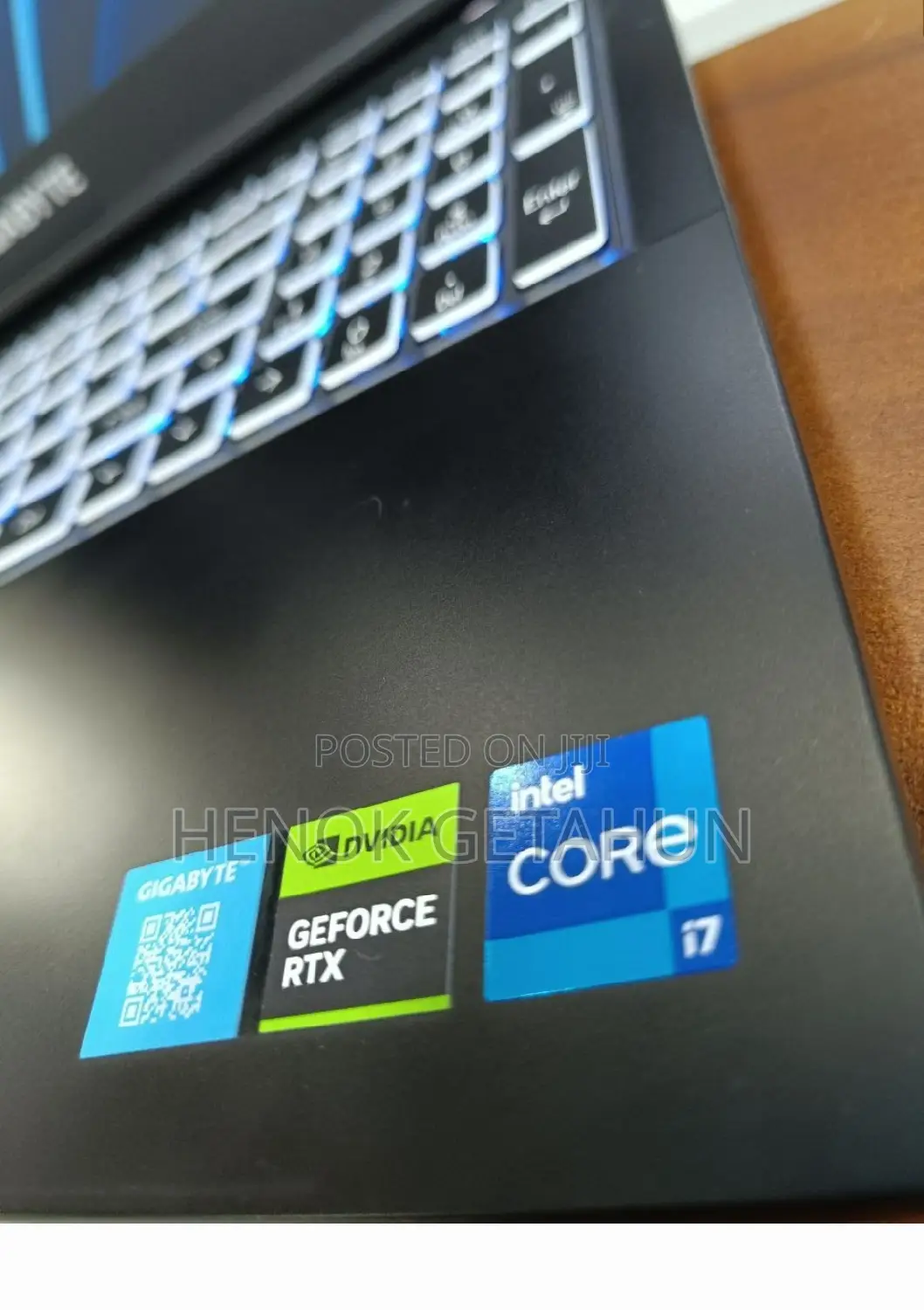 New Laptop Gigabyte AERO 15 16GB Intel Core I7 SSD 512GB