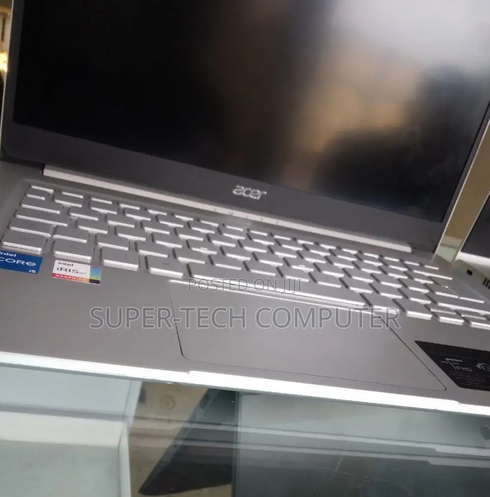 New Laptop Acer Swift 3 8GB Intel Core I5 SSD 512GB