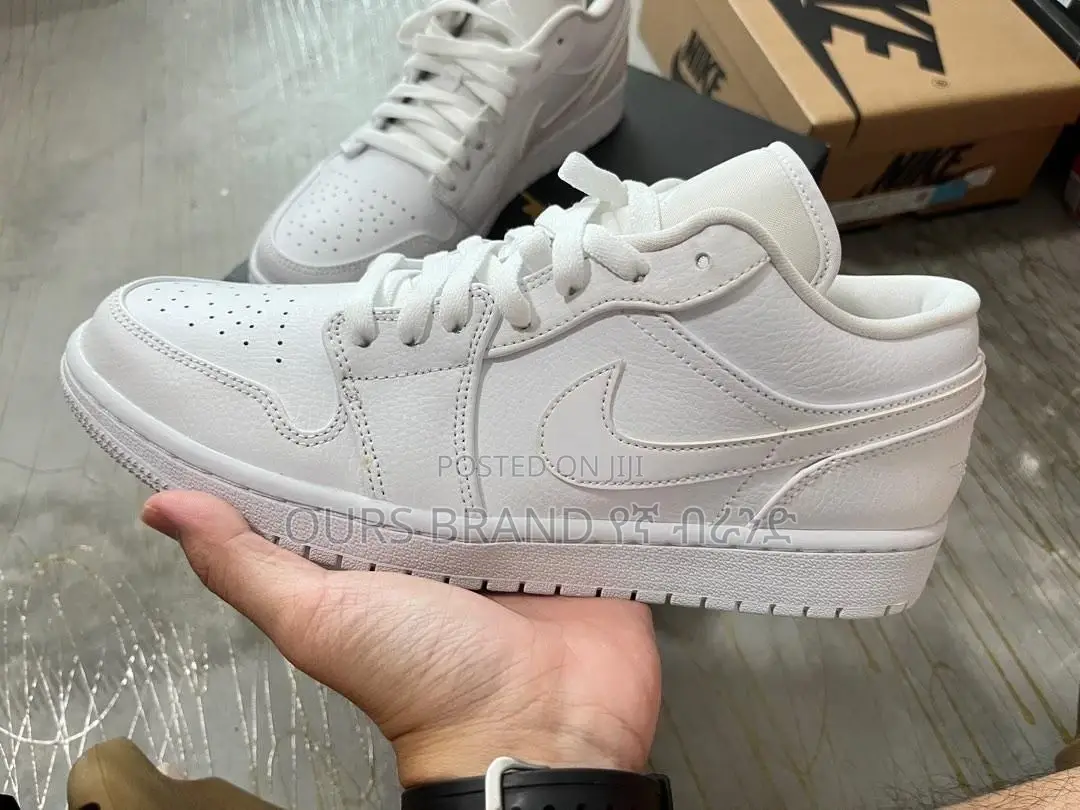 Air Jordan 1 Low Triple White Shoes High Quality Luxurious