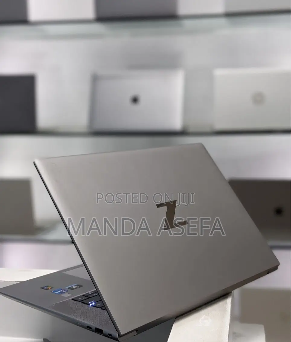New Laptop HP ZBook Studio 16GB Intel Core I7 SSD 512GB