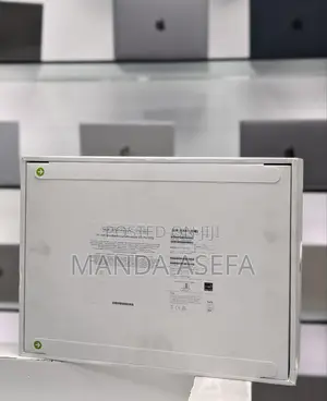 New Laptop Apple MacBook Pro 18GB Apple M3 SSD 1T