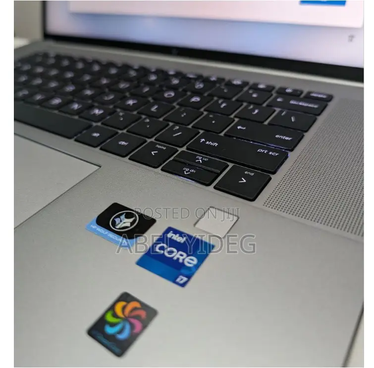 New Laptop HP ZBook Studio 16GB Intel Core I7 SSD 512GB