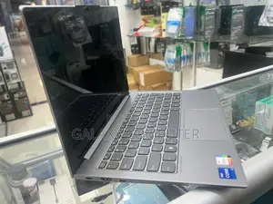 Photo - Laptop Lenovo ThinkPad 13 16GB Intel Core I7 SSD 512GB