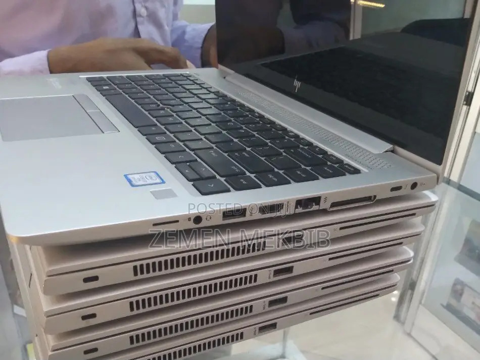 New Laptop HP 8GB Intel Core I7 SSD 512GB