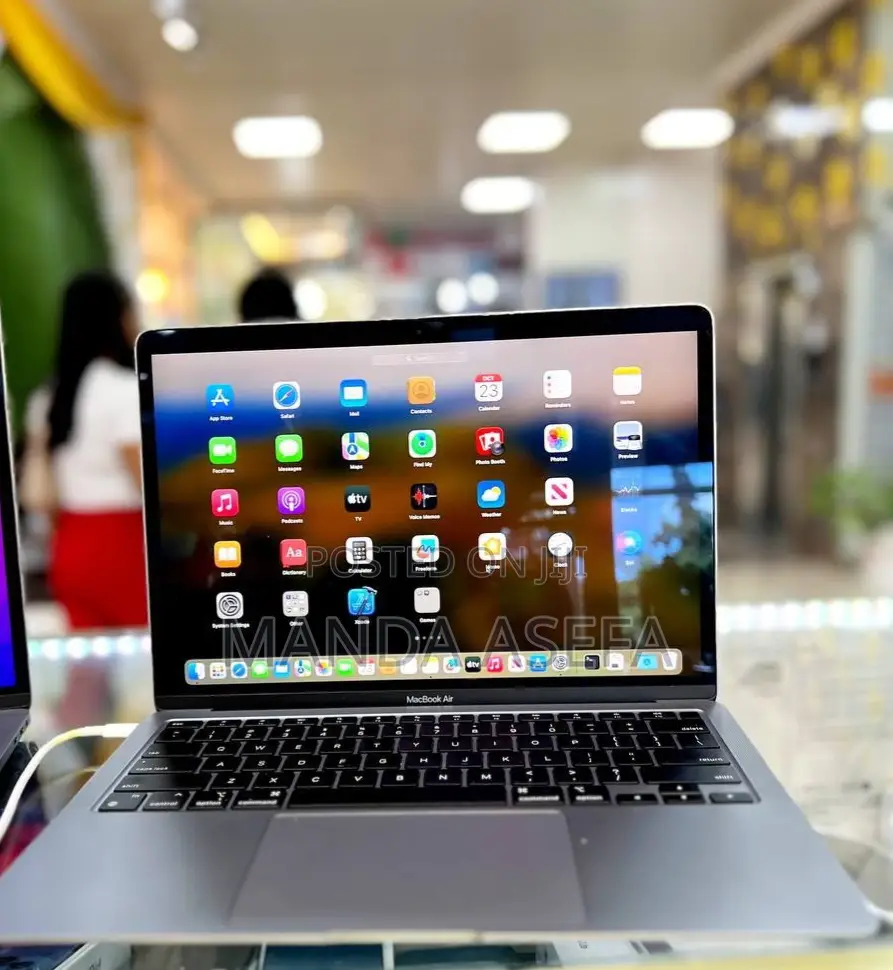 New Laptop Apple MacBook Air 2020 M1 8GB Apple M1 SSD 512GB